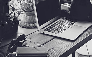 史上最佳二人——皮克揭秘梅西与C罗的最大区别